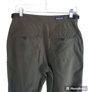 Patagonia Olive Green side/rear velcro pkts adjustable waist hikng nylon pant 10